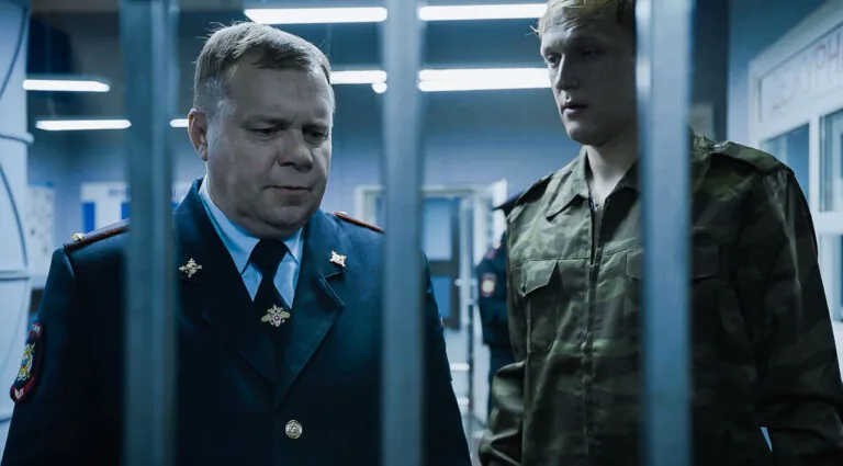 Момент из трейлера сериала Великолепная пятерка