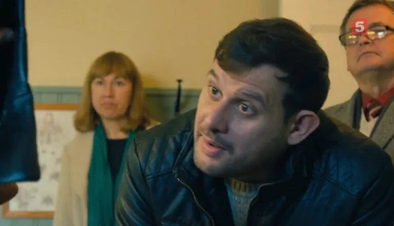 Момент из 3 серии 1 сезона