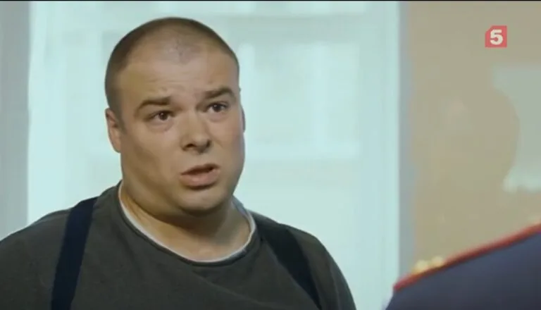 Момент из 10 серии 2 сезона