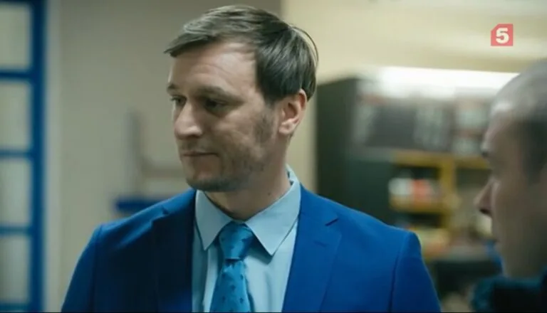 Момент из 19 серии 2 сезона