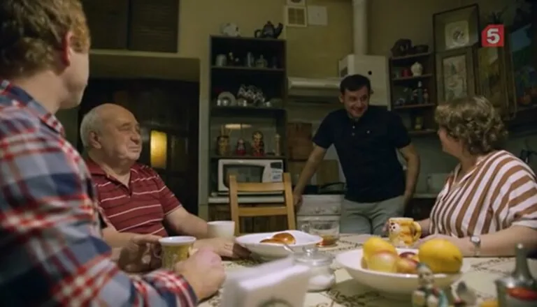 Момент из 21 серии 2 сезона