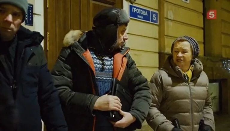 Момент из 32 серии 2 сезона