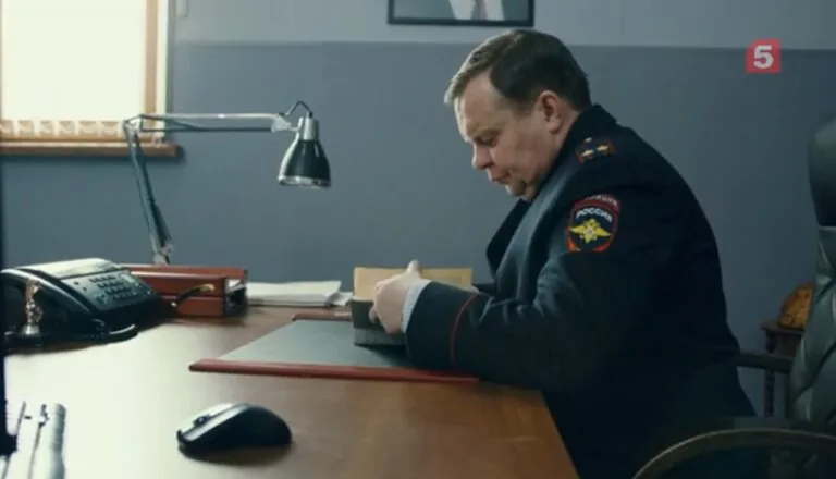 Момент из 27 серии 3 сезона