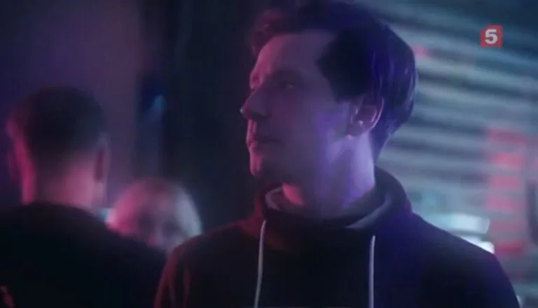 Момент из 29 серии 3 сезона