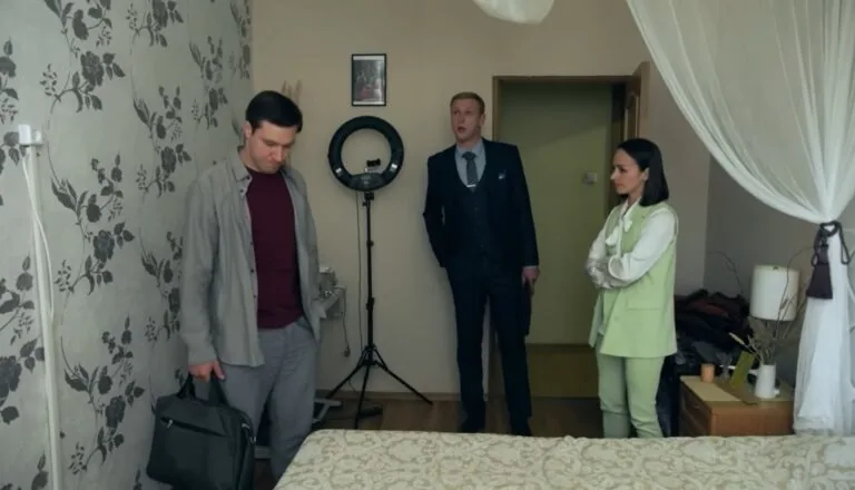 Момент из 9 серии 6 сезона